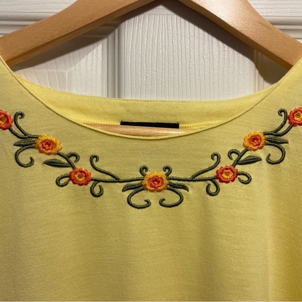 * FREE add-on MarViv yellow t-shirt with embroidered floral neckline